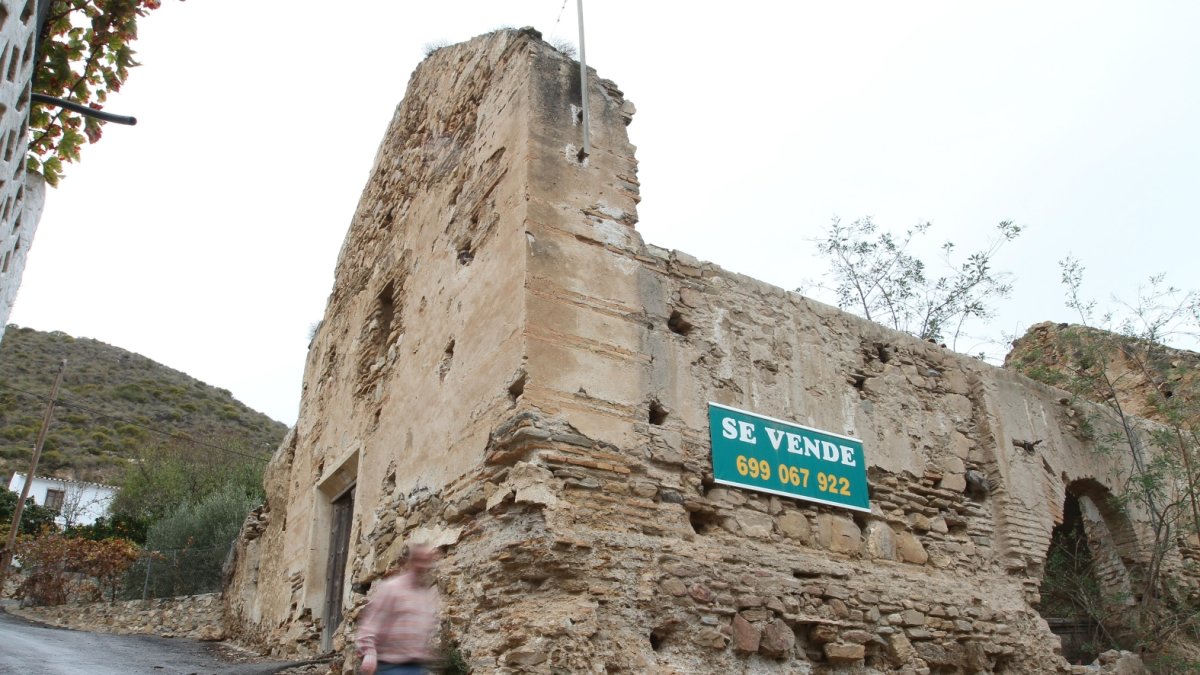 Los restos de la antigua mezquita requieren una urgente rehabilitación.