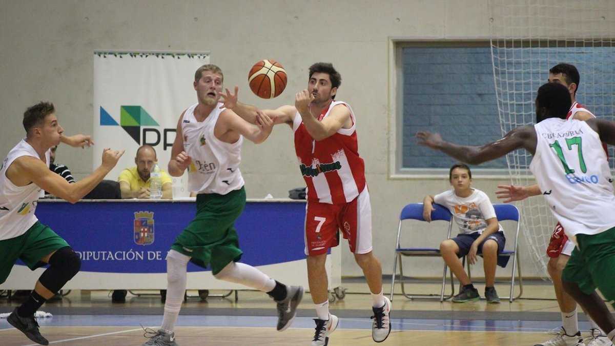 Roberto Rueda.