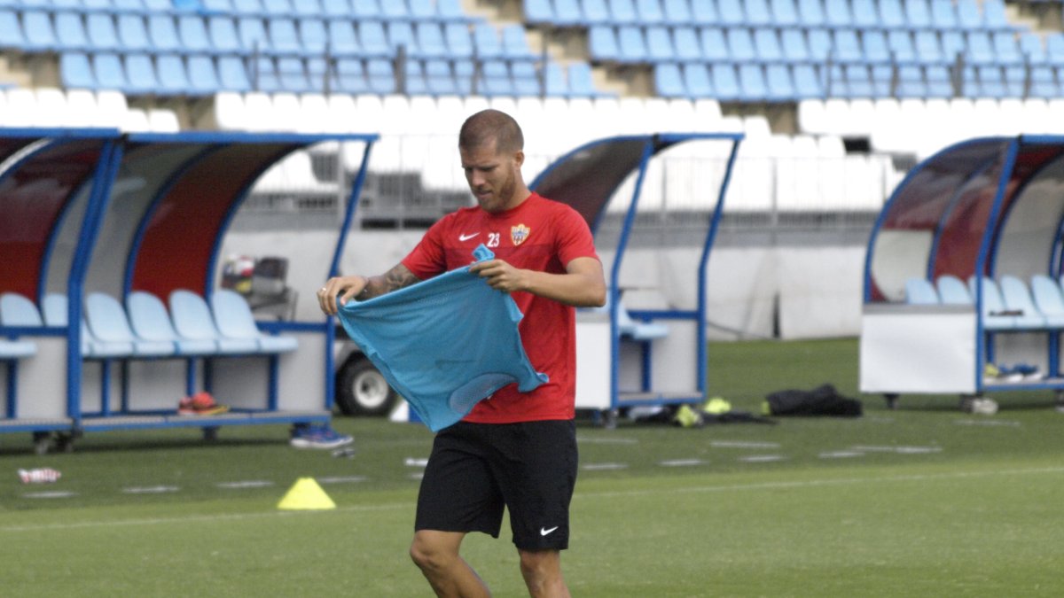 Jorge Morcillo termina contrato en junio.