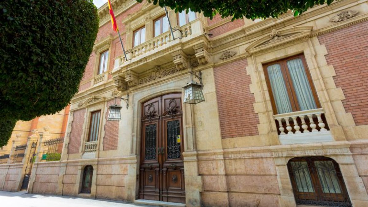 Los ingresos provienen del fondo de participación en los tributos de la Comunidad.