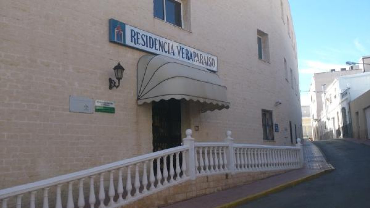 Antigua residencia de mayores de Vera, en desuso desde 2014.