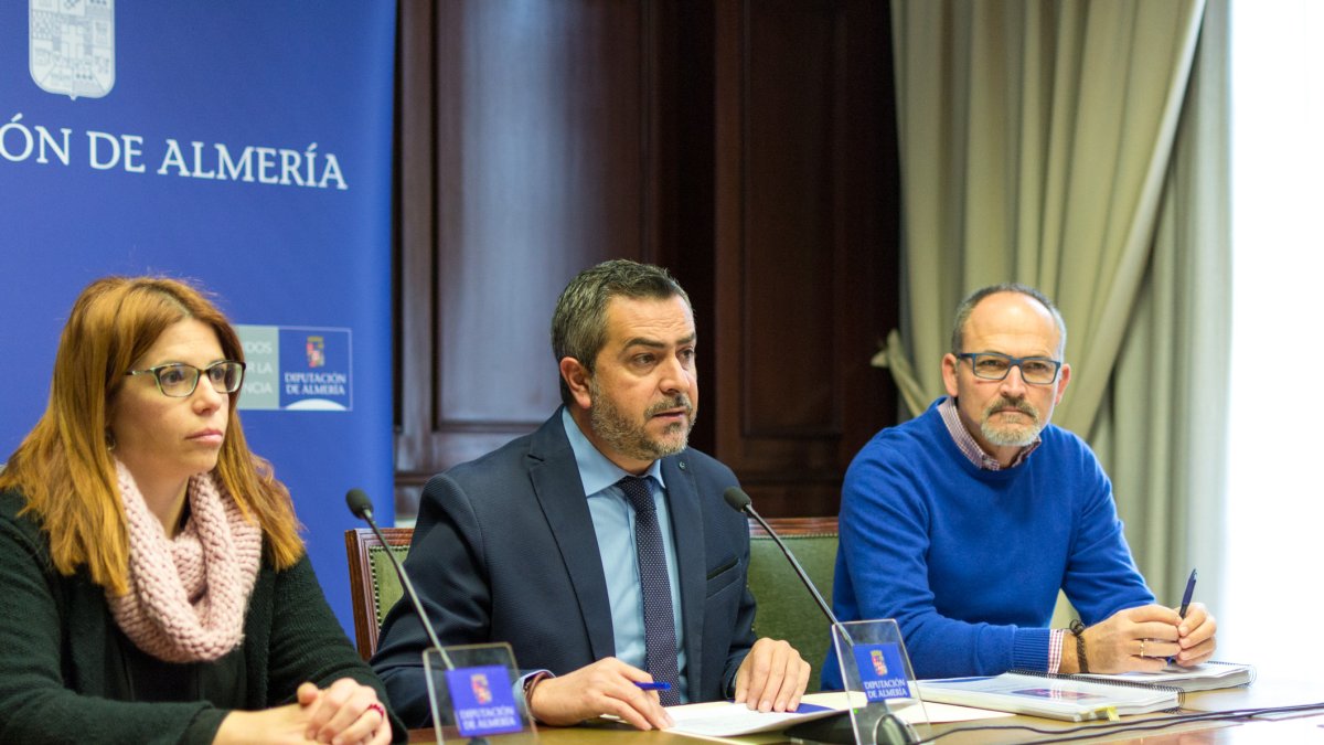 Juan Antonio Lorenzo, portavoz socialista, realizó declaraciones ayer en rueda de prensa en Diputación