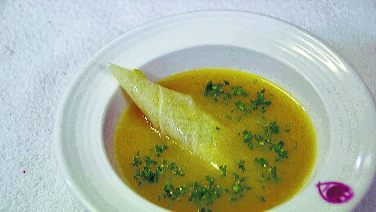 Crema del mar con espárragos trigueros, uno de los platos propuestos: ¡qué pinta!