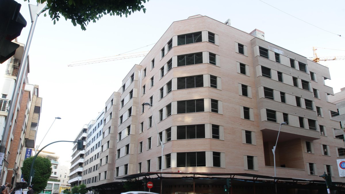 Viviendas en el centro de la capital almeriense, en la zona entre Gregorio Marañón y Carretera de Ronda promov ida hace unos años por Prasa.