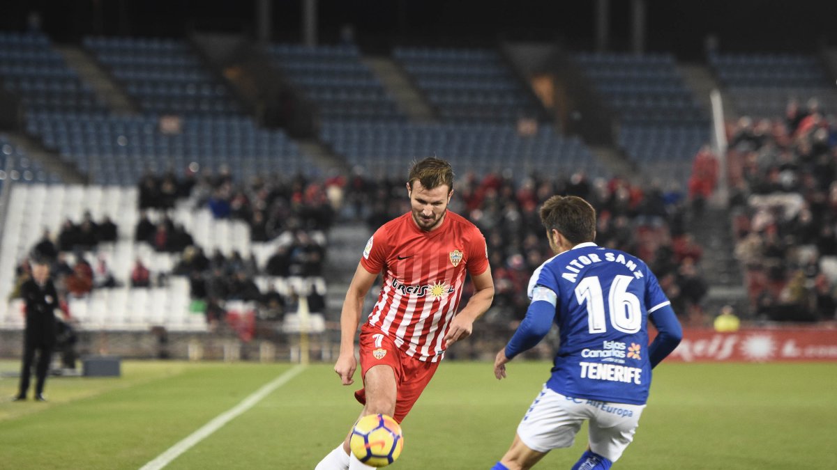Marco Motta en el partido contra el Tenerife.