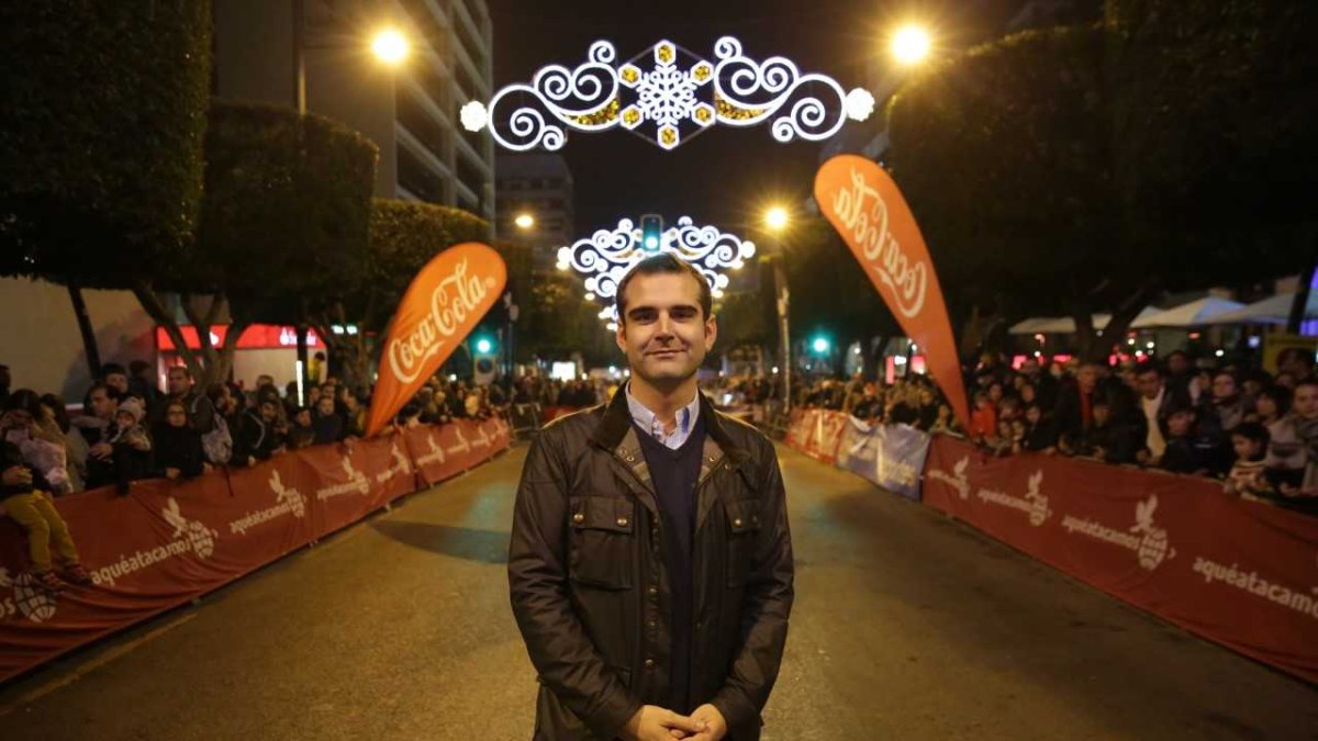 El alcalde de Almería en el corazón de la ciudad.