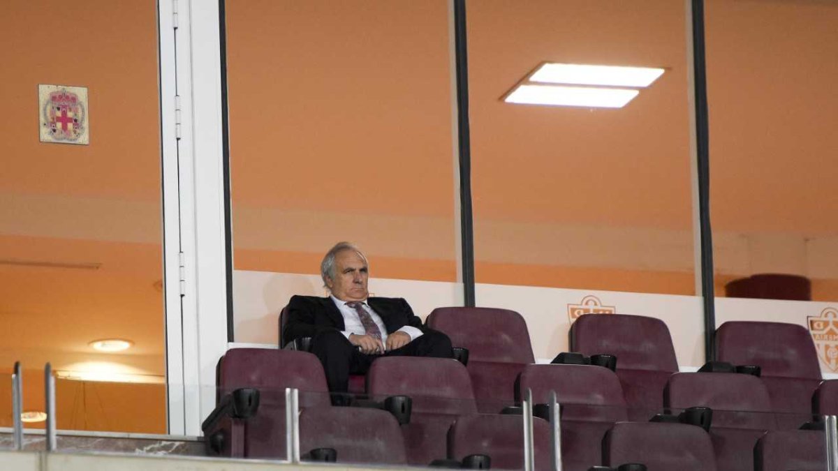 La soledad de Alfonso García en el palco.