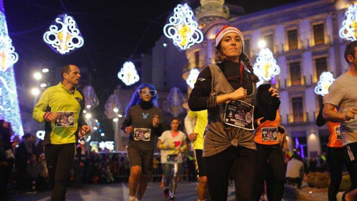 La San Silvestre de Almería se ha convertido en una de las grandes citas.