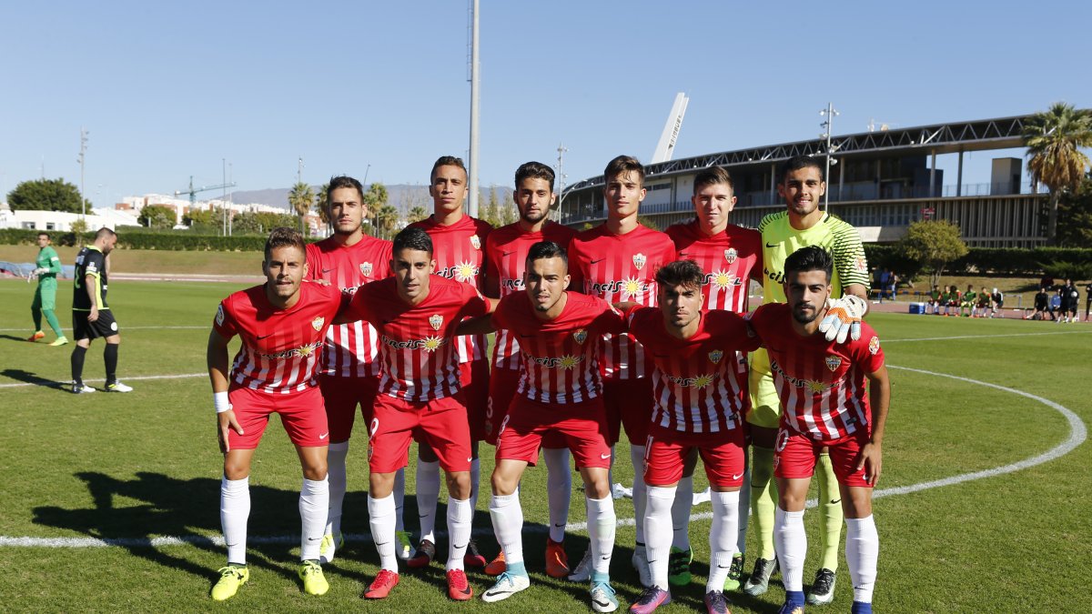 Un once del Almería B.