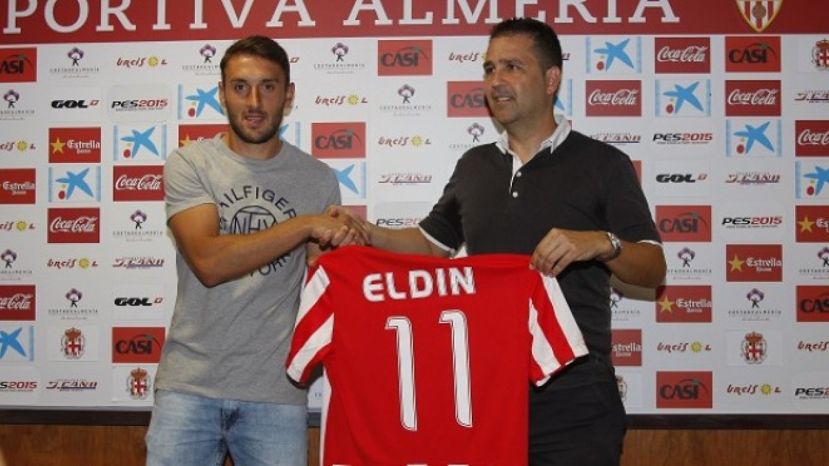 Benito presentó a Eldin.