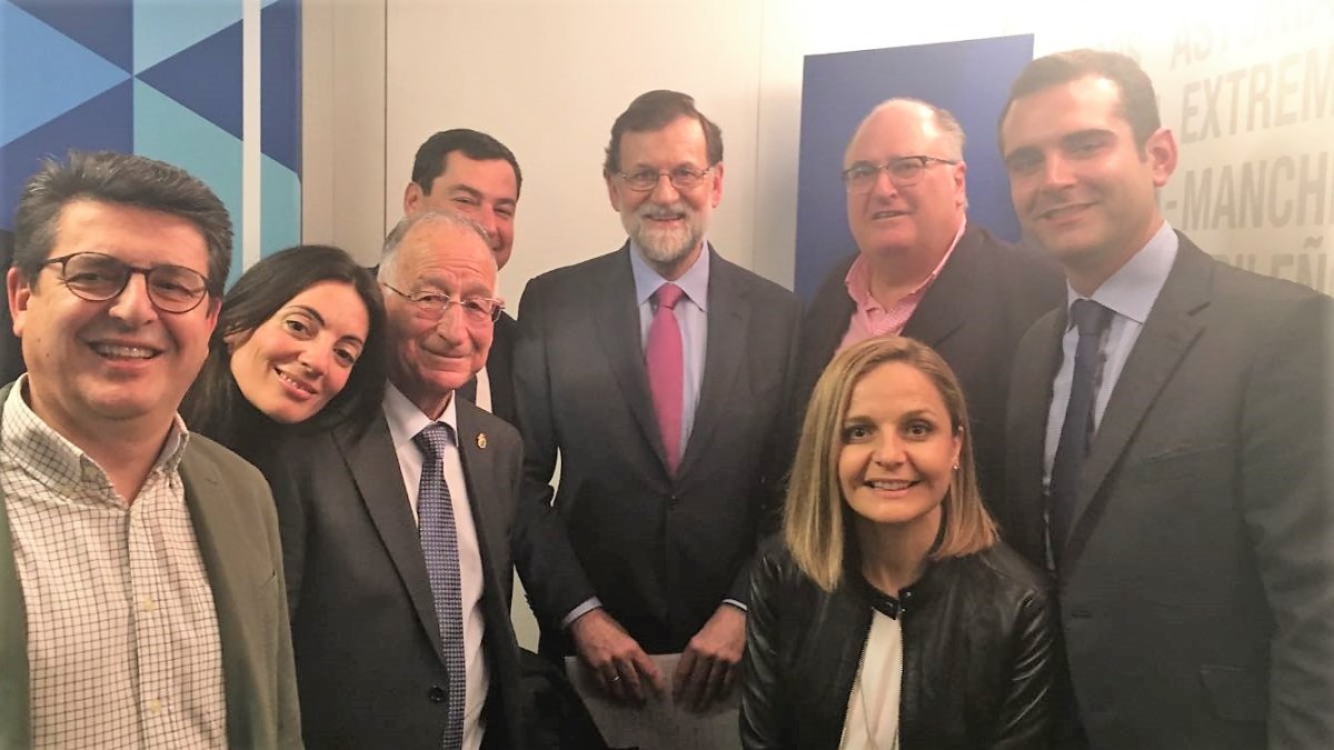 Populares almerienses ayer con Rajoy.