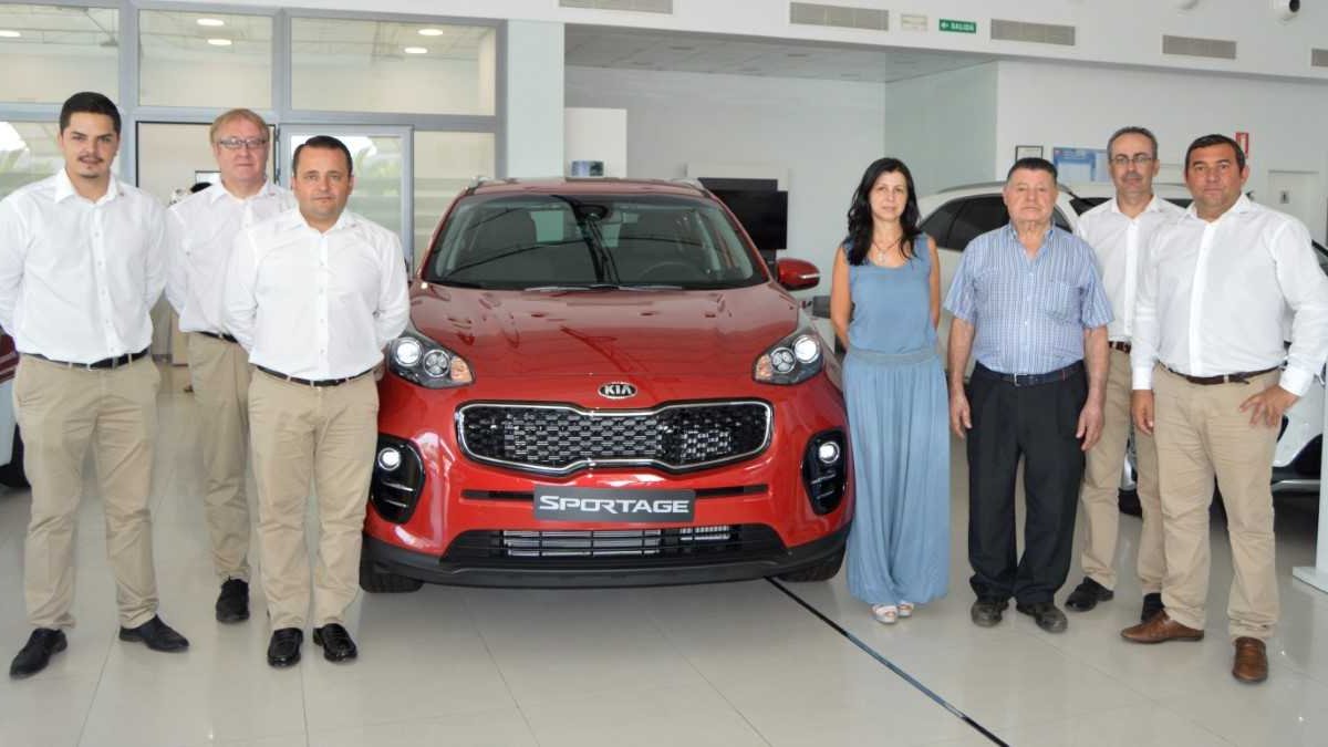 Presentación en Automóviles ROBE.