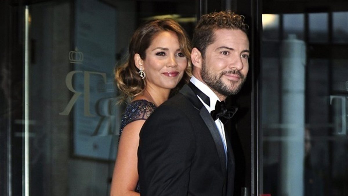 David Bisbal sorprendió hace una semana con la noticia de la pedida.