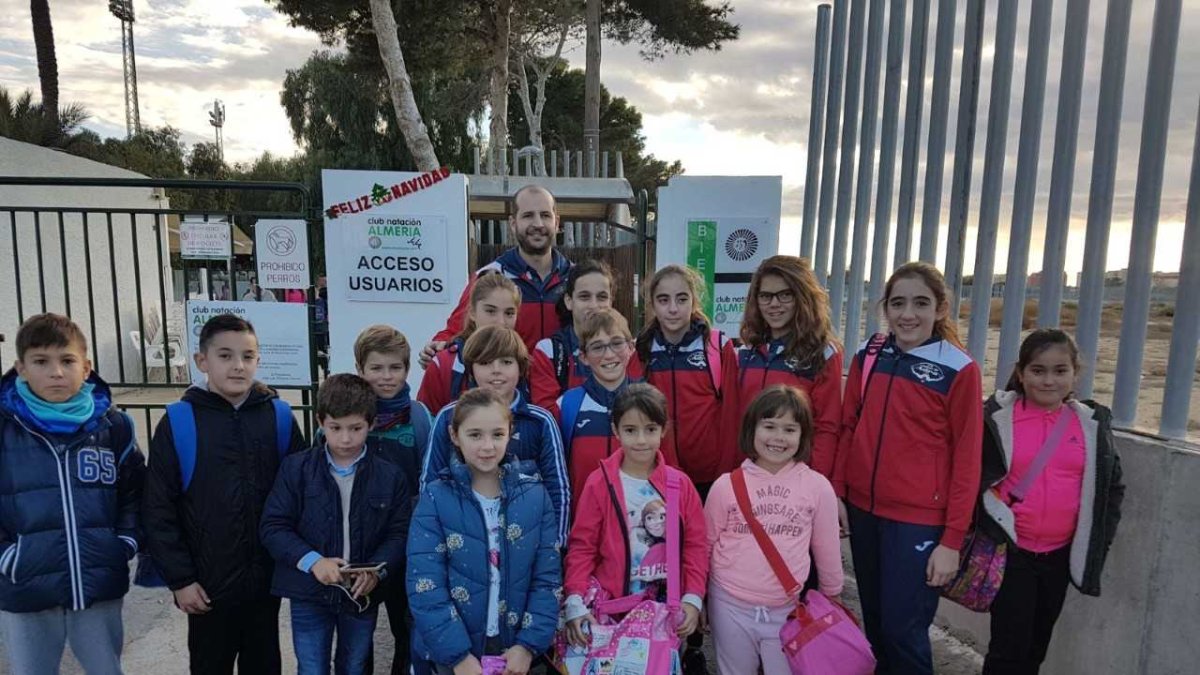 Los nadadores abderitanos en Almería.