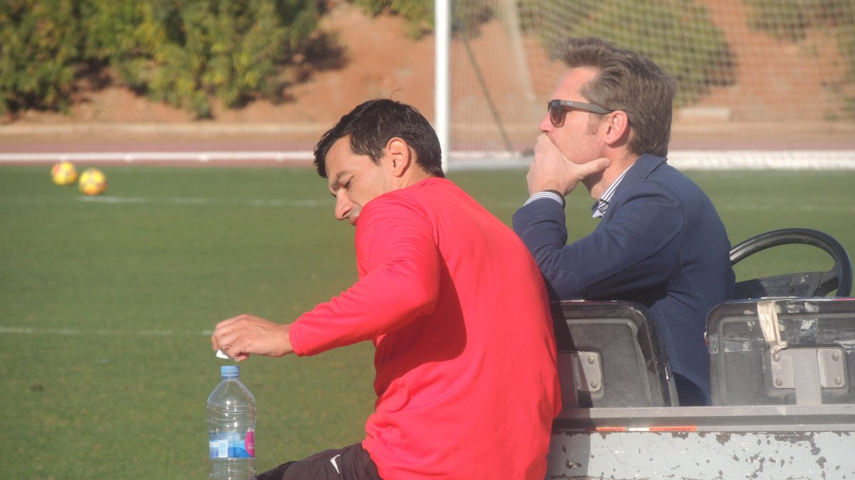 Corona con Tino Costa este miércoles.