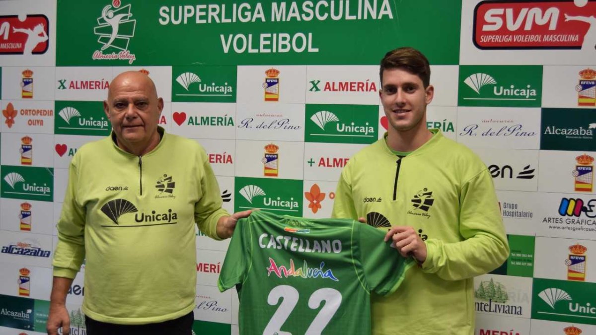 Piero con su nuevo jugador.