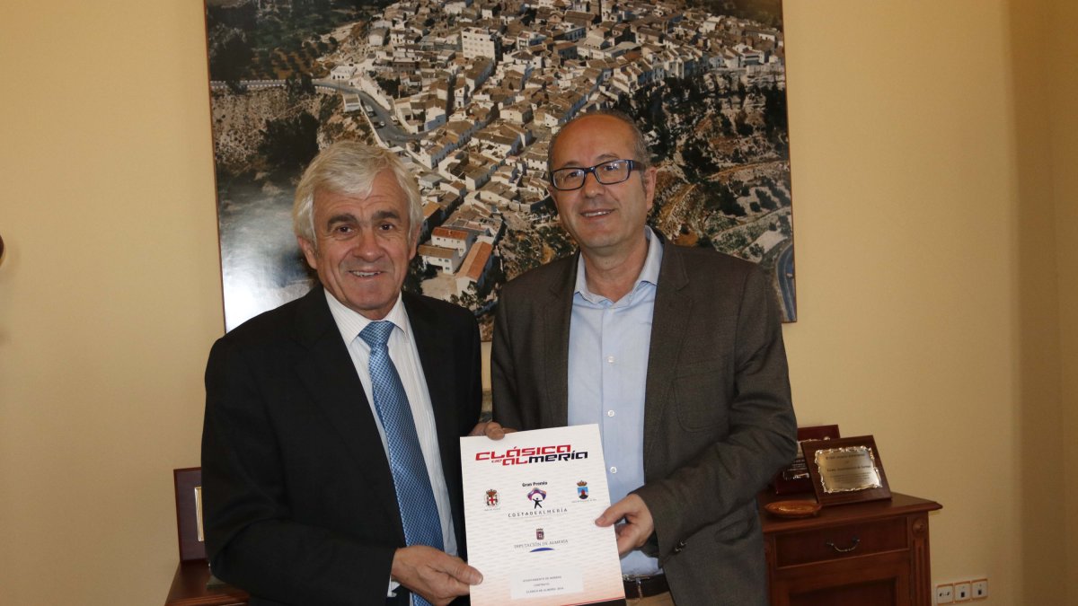 El alcalde de Sorbas con José Manuel Muñoz.