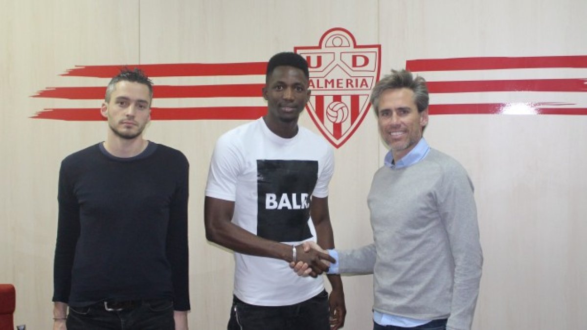Por fin ya es del Almería.