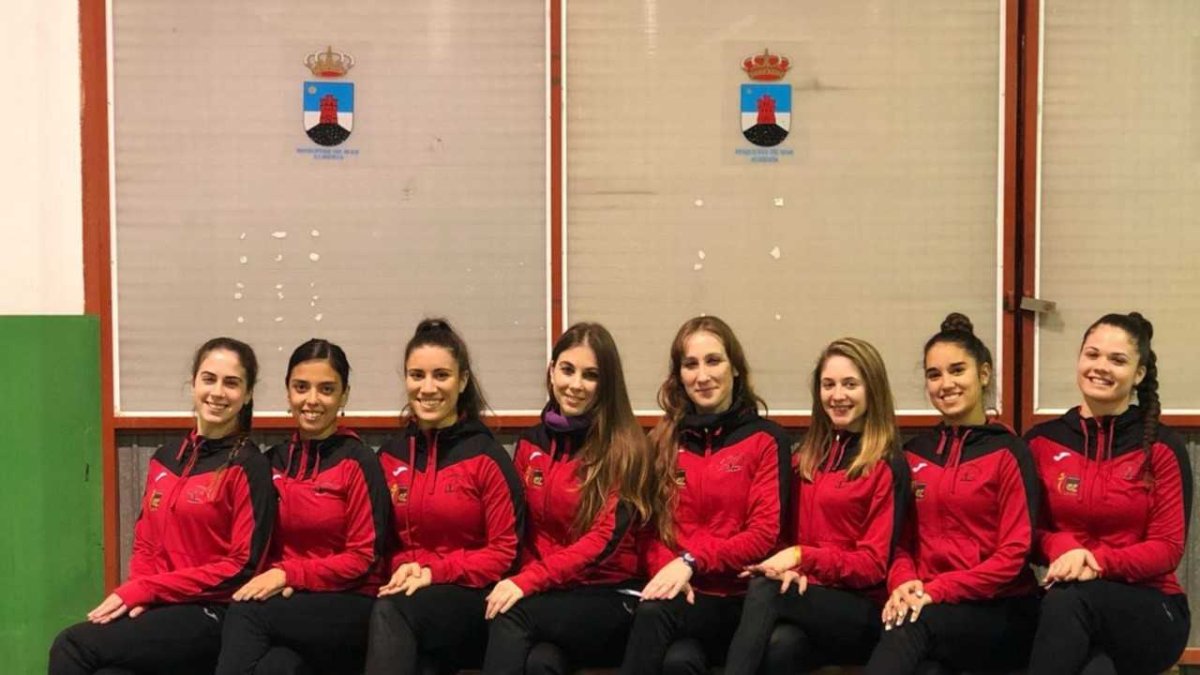 Las entrenadoras del Club Purpurina.