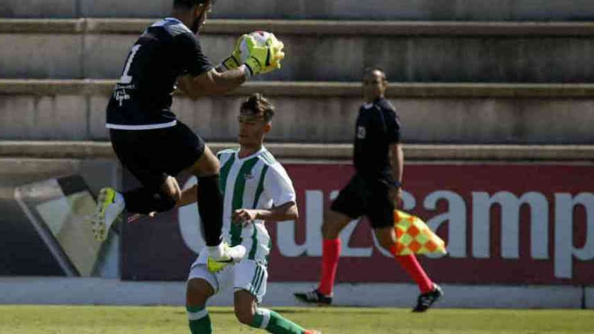 Gianfranco en el partido de la primera vuelta.