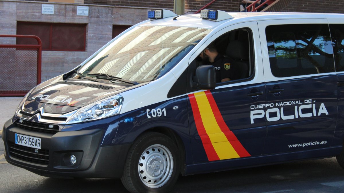 Vehículo de la Policía Nacional.