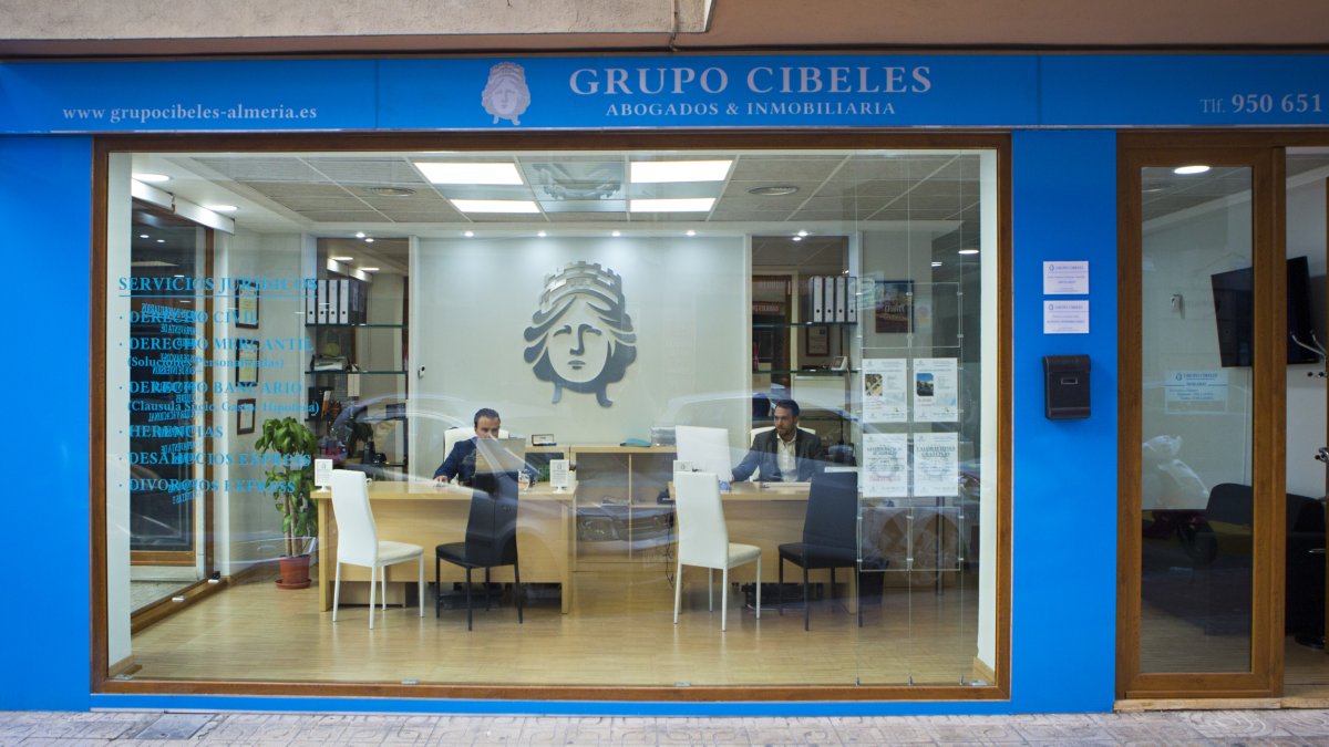 Grupo Cibeles  se encuentra en Carrera Los Picos, 12.