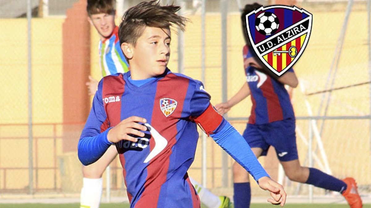 El joven jugador del Alzira.