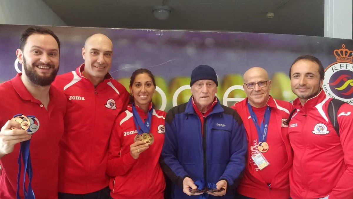 Los medallistas veteranos.