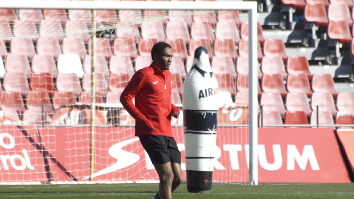 Lucien Owona ya está listo para competir.