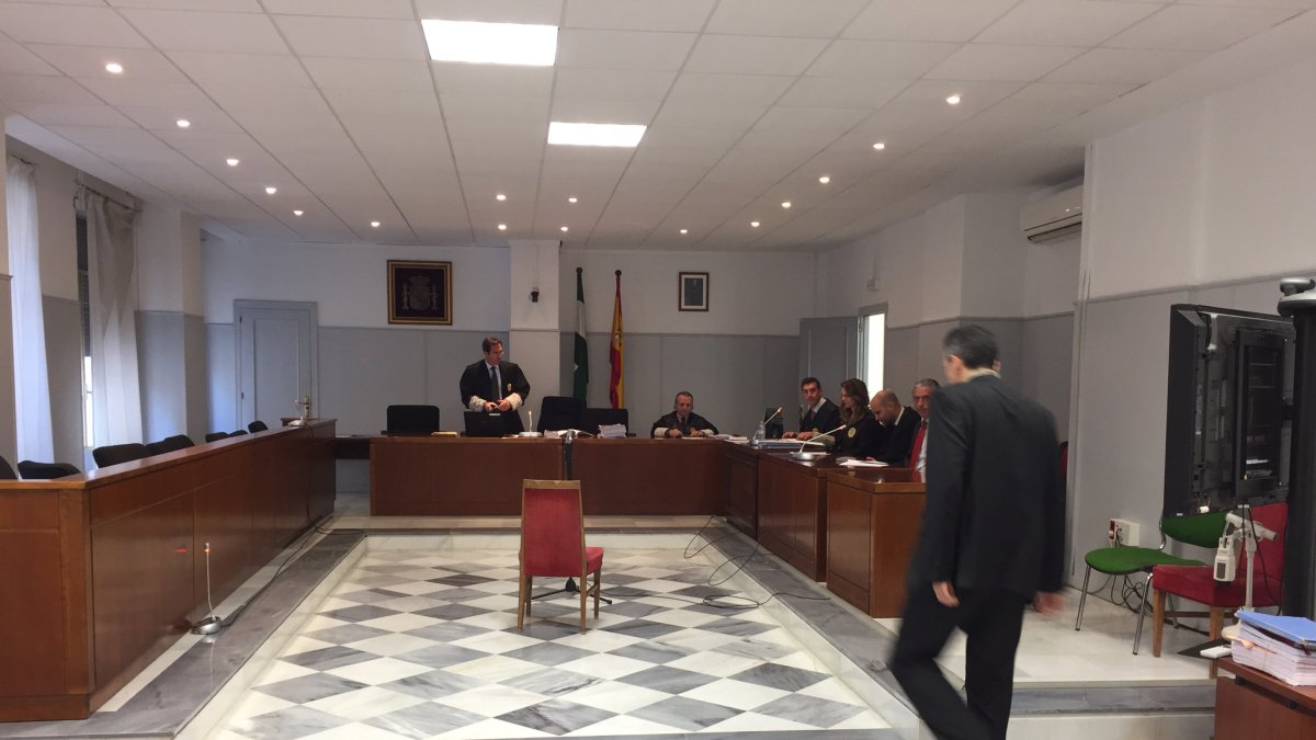 Comienzo del Juicio en la sala del jurado de la Audiencia Provincial de Almería