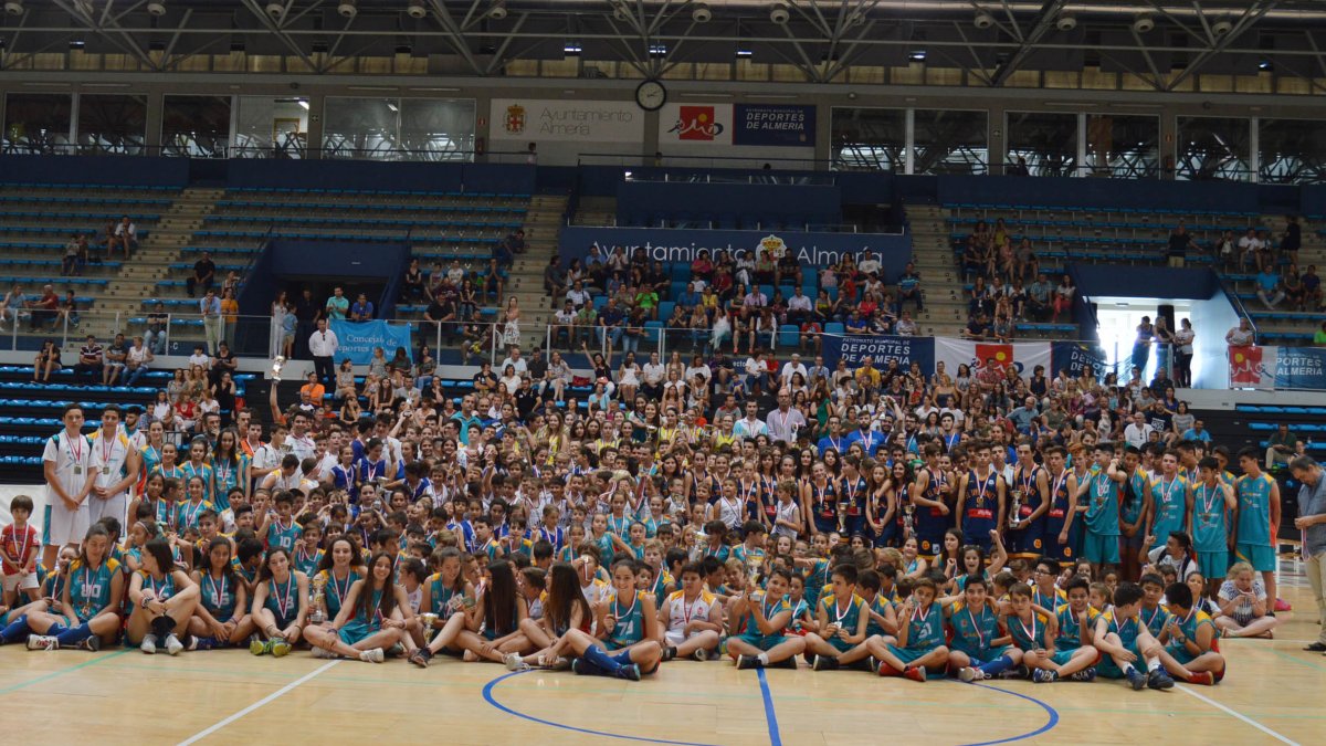 Los Juegos Deportivos Municipales de Baloncesto.