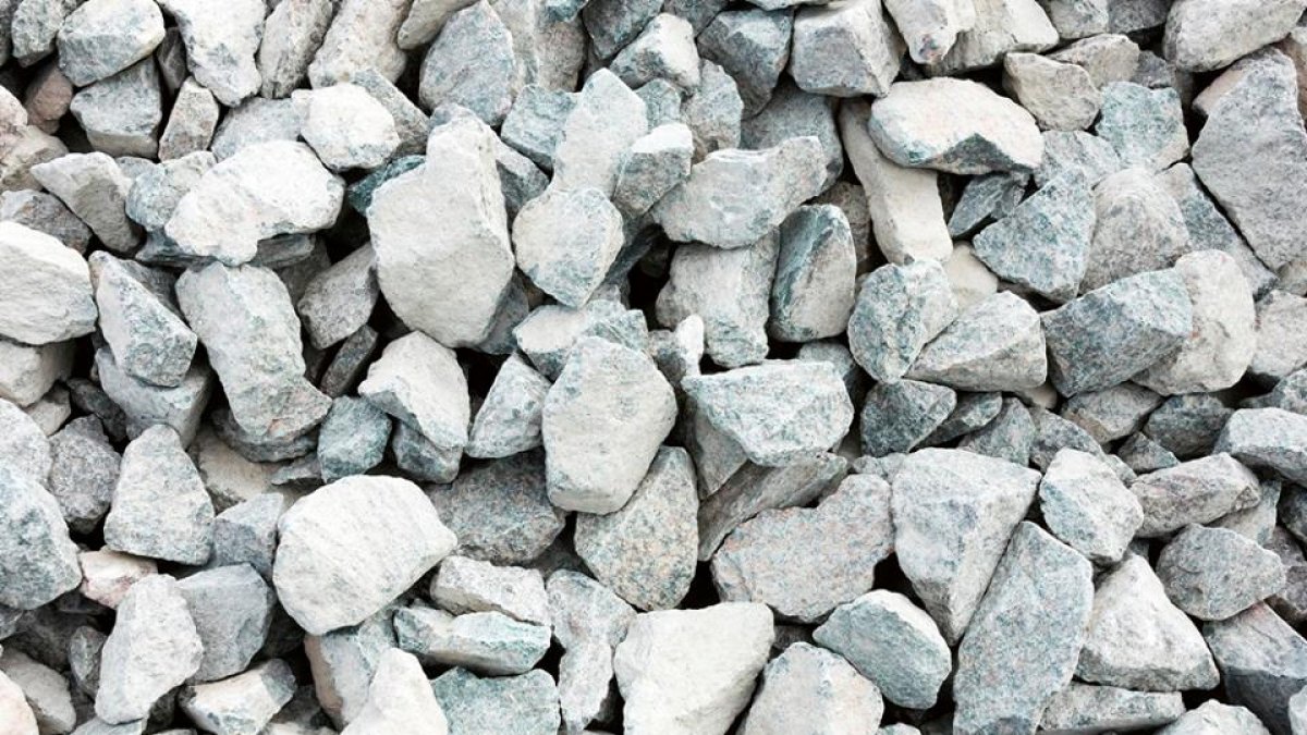 Roca volcánica desde la que se extrae la lana de roca.