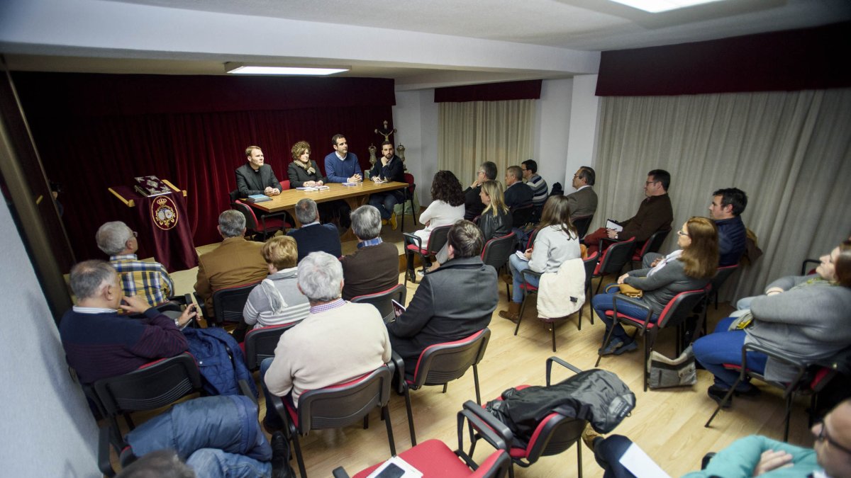 Reunión de la Agrupación de Hermandades con el alcalde de Almería