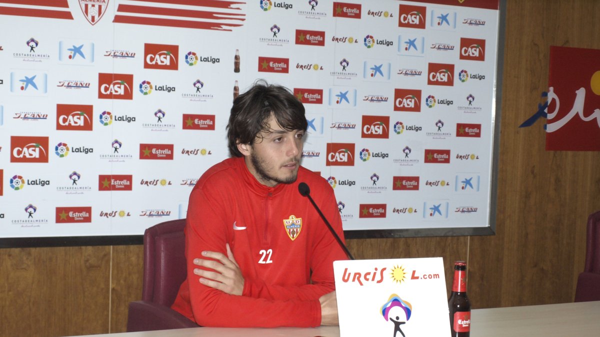 Edoardo Soleri en rueda de prensa.