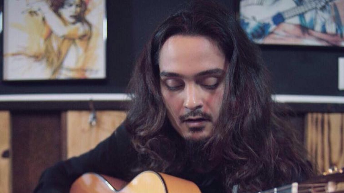 El guitarrista almeriense Aitor Gómez, en una imagen de su perfil oficial en Facebook.