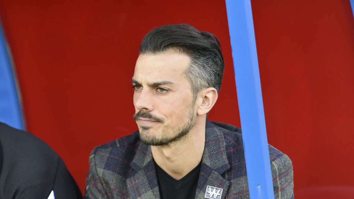 Rubén de la Barrera deberá cambiar su propuesta futbolística.