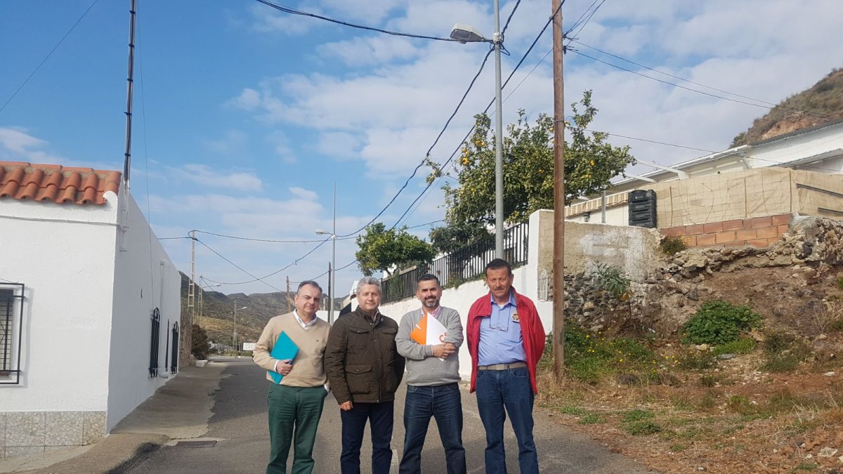 El presidente del Automóvil Club ha visitado Carboneras con miembros de Cs.