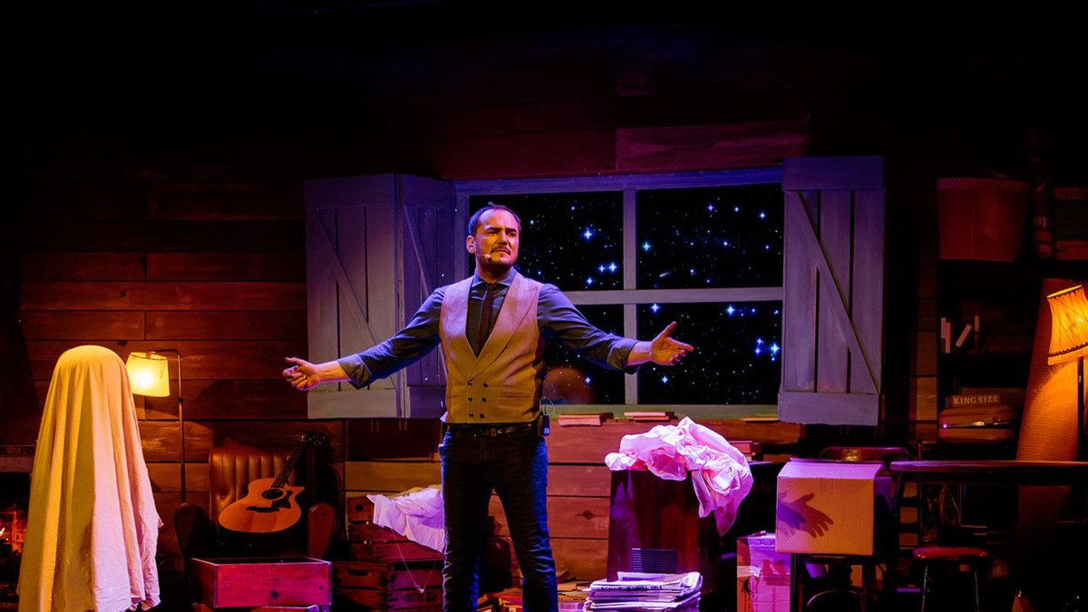 Ismael Serrano, durante una actuación.