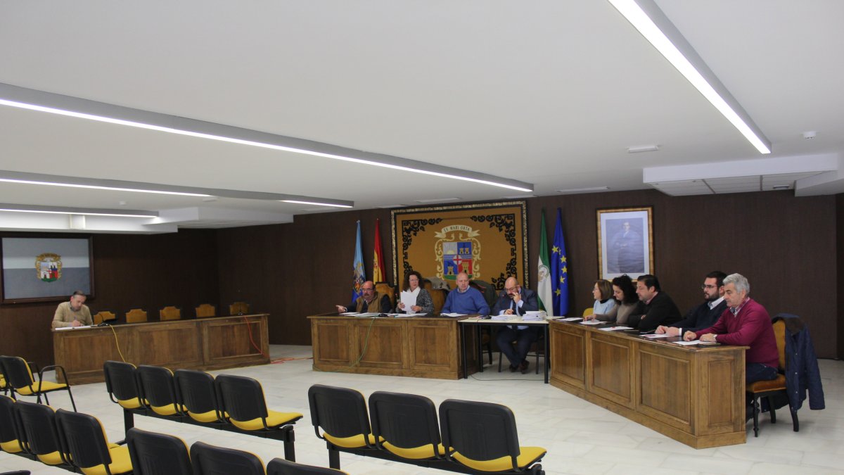 El Partido Popular decidió abandonar el Pleno del 27 de febrero en el que se aprobó sacar a la licitación el agua.