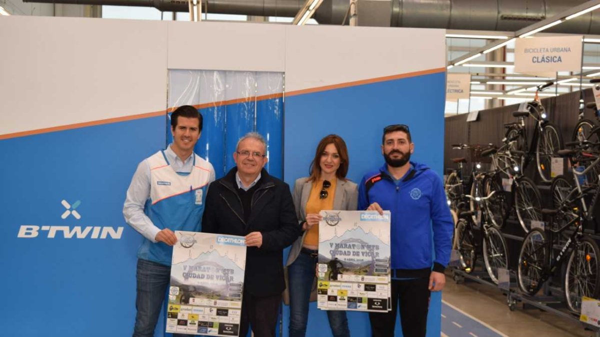 Adrián Jiménez, Antonio Bonilla, Vanesa Lidueña y Pepe Ruiz.