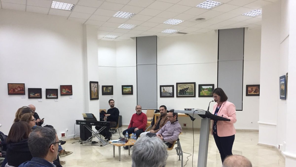 ‘Inéditos’, recital con motivo del Día de la Poesía que acogió ayer la Villaespesa.