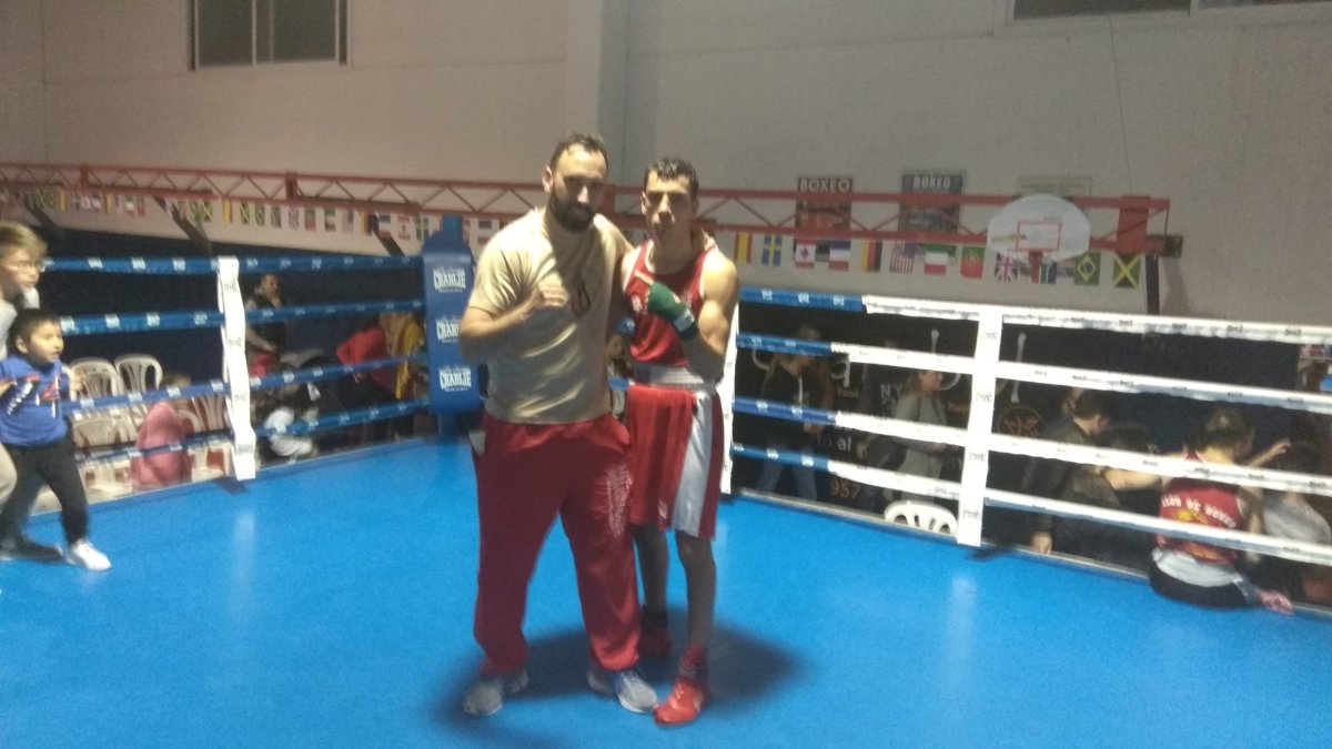 Contentos tras la victoria.