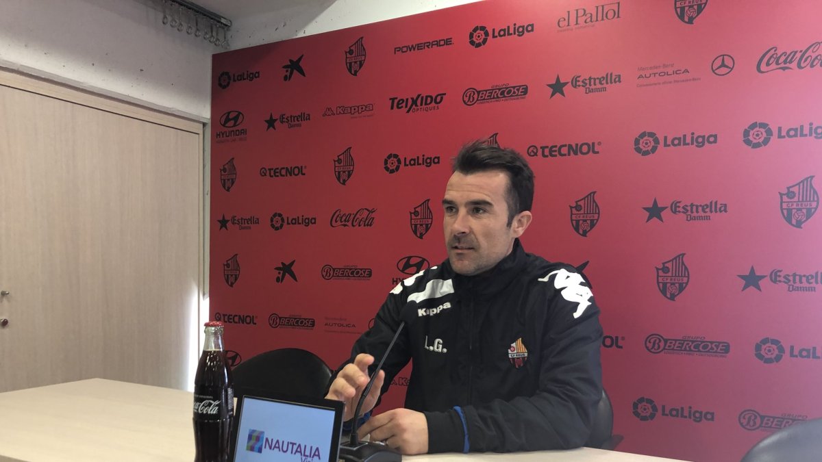 López Garai en rueda de prensa.