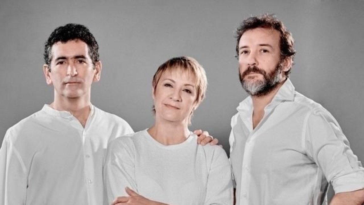 Juan Mayorga, autor y director, y los actores Blanca Portillo y José Luis García Pérez.