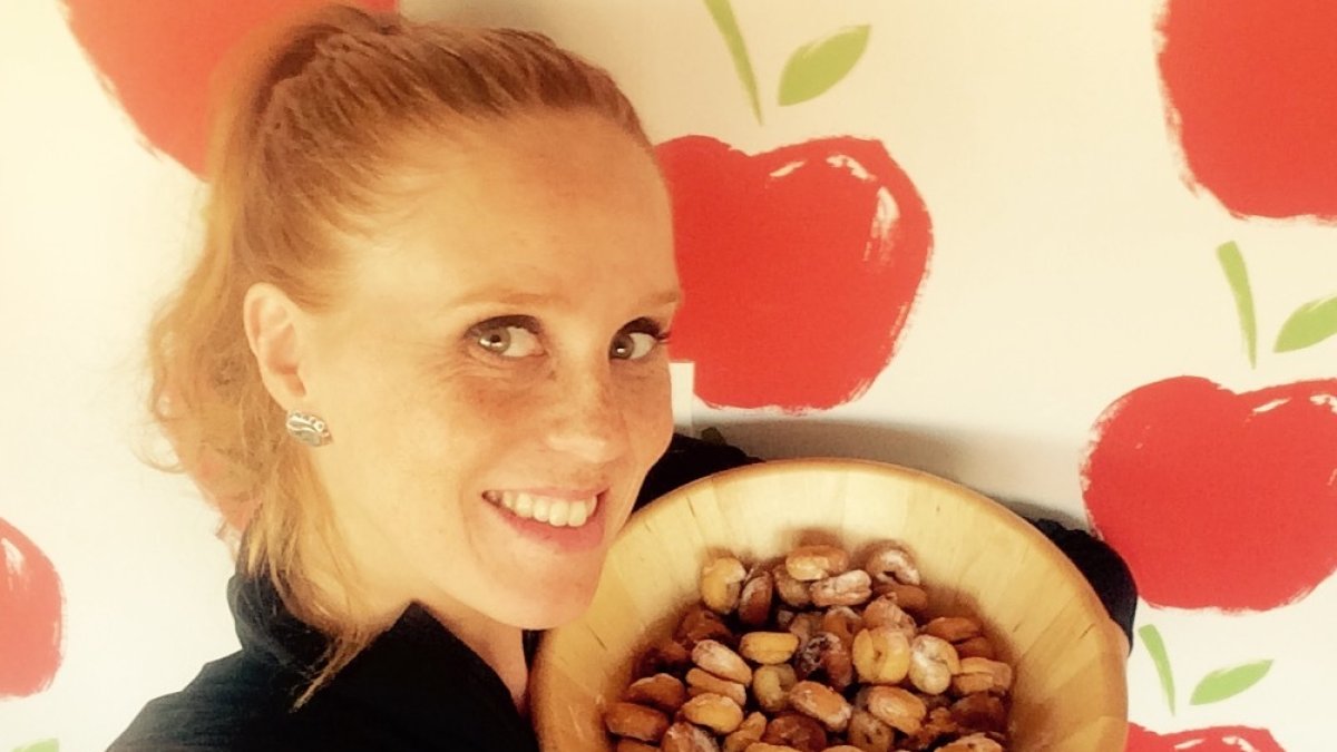 La actriz María Castro con sus rosquillas de anís.