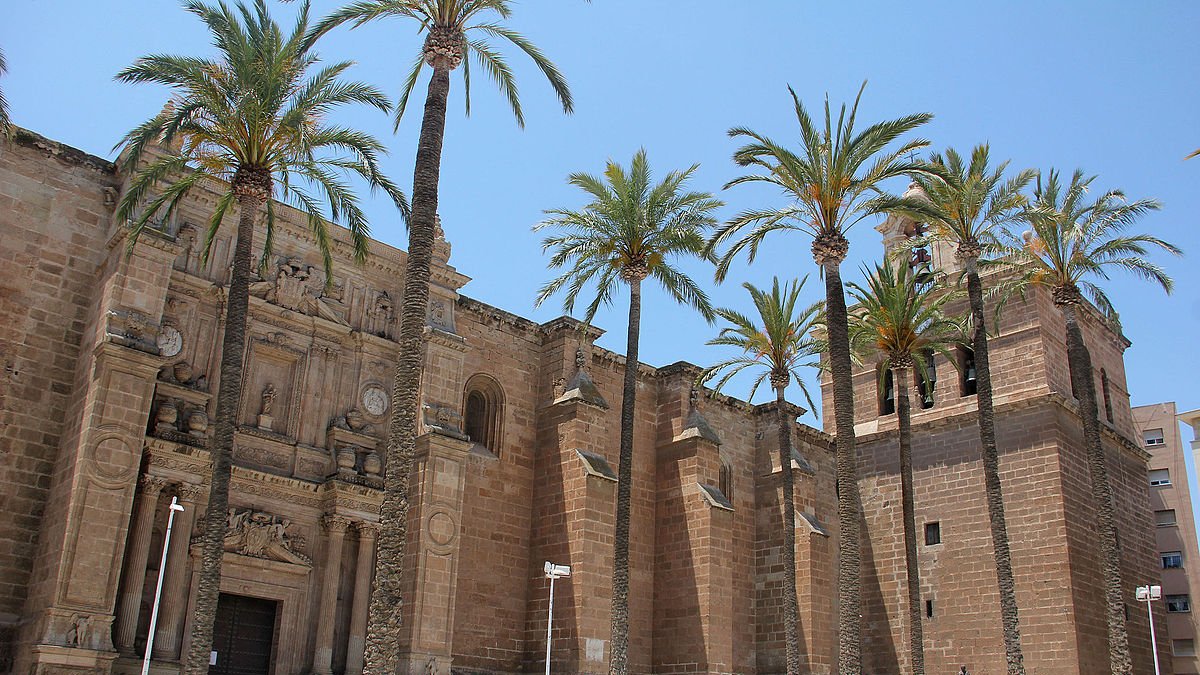 Catedral de Almería es el centro neurálgico de la Semana Santa almeriense el Miércoles Santo.