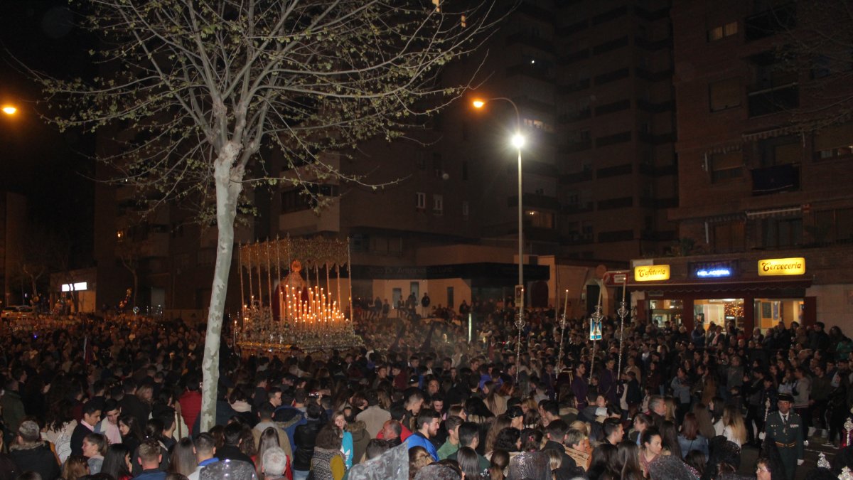 Aspecto que presentó a la entrada de la Virgen de los Desamparados en su regreso a Santa Teresa.