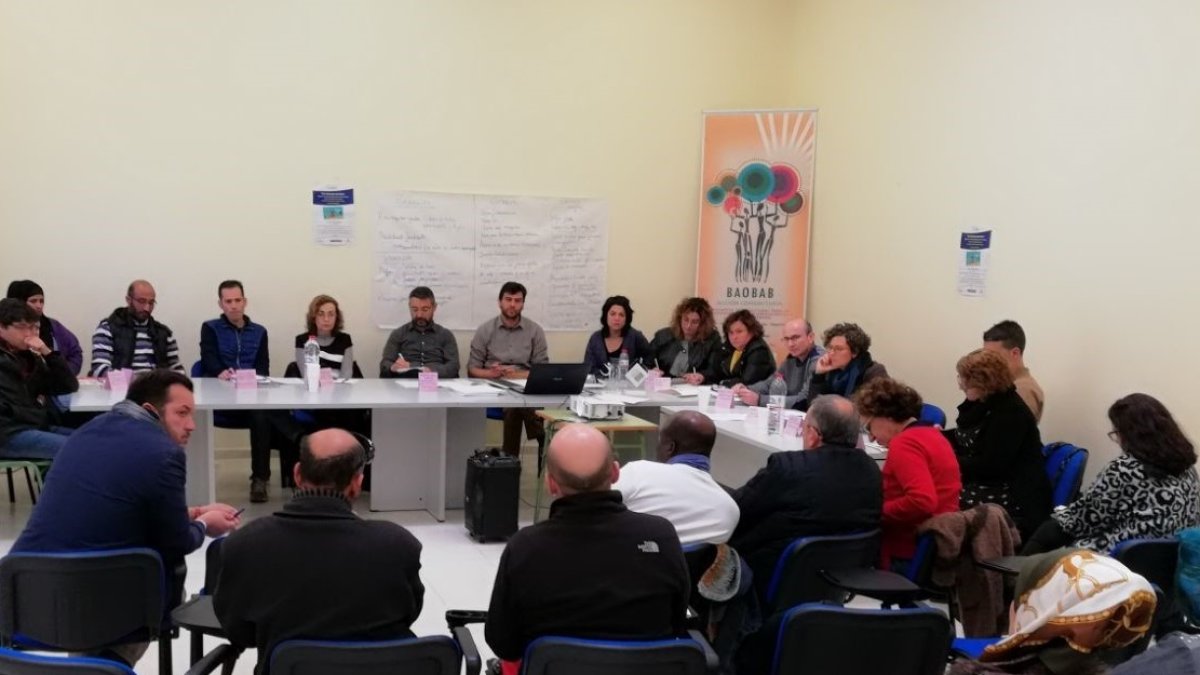 Reunón de la Mesa de Vivienda con expertos.