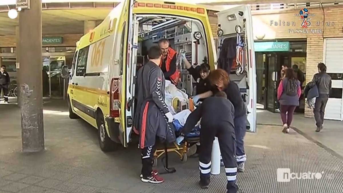 El jugador llegando al hospital.