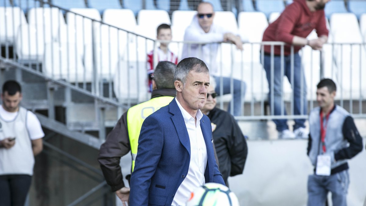 Lucas Alcaraz antes de que comenzara el partido.